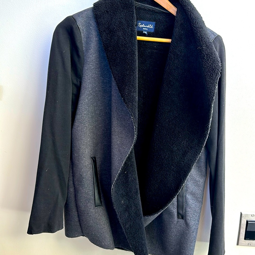 Stunning super soft jacket outerwear gray black faux shearling Sherpa trim